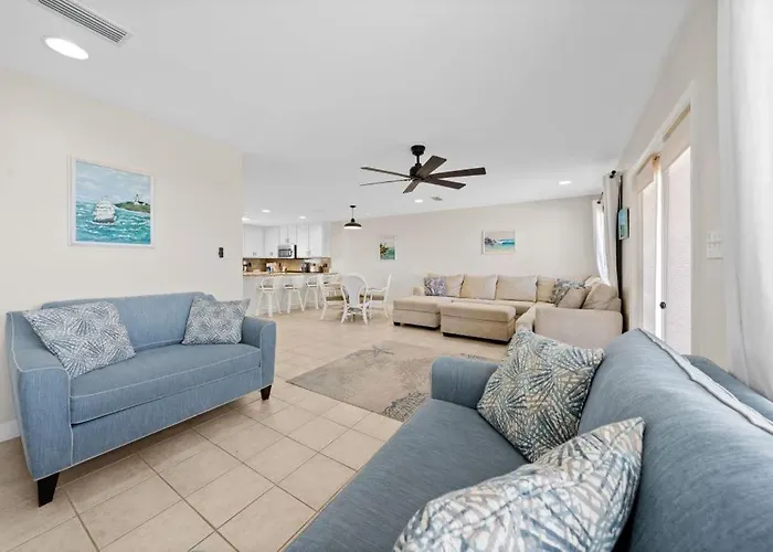 Wave Watch Ii - D By Youngs Suncoast Holiday home