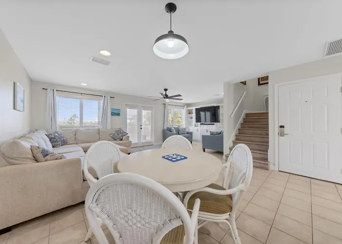 Wave Watch Ii - D By Youngs Suncoast Holiday home *