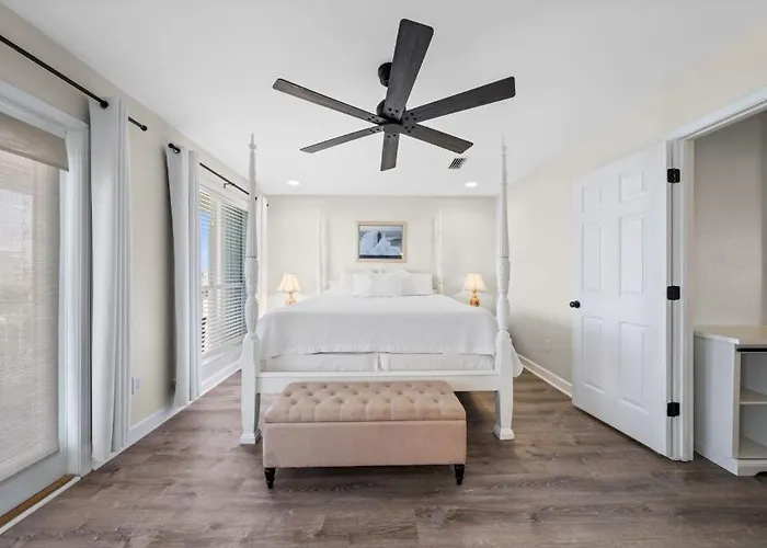 Holiday home Wave Watch Ii - D By Youngs Suncoast *